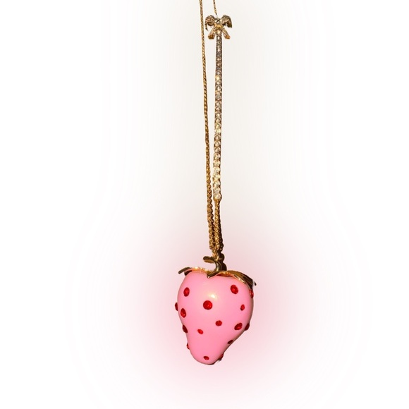 NWT Betsey Johnson Strawberry Long Pendant Necklace Pink & Gold - Picture 3 of 7